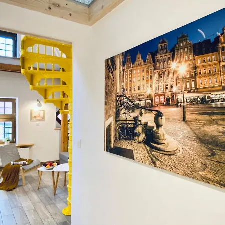 Wroclaw Inn Apartments شقة