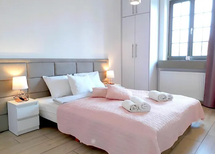 Wroclaw Inn Apartments *